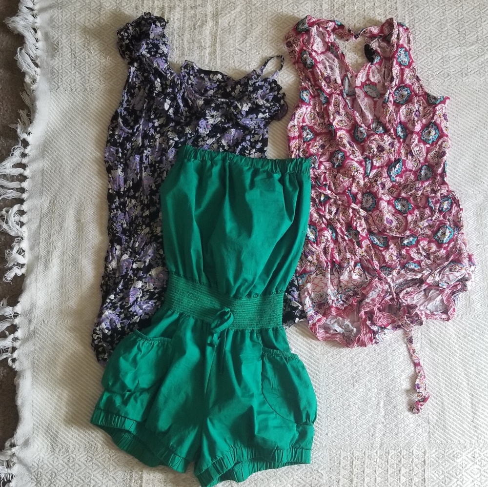 3 rompers S and XS Lot
